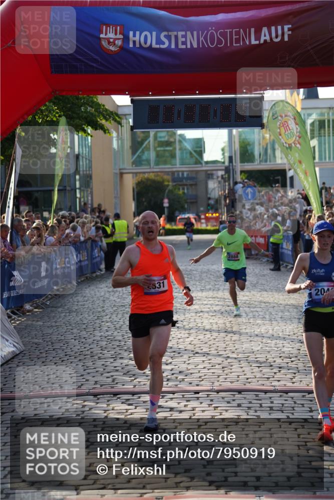 13.06.2025 - Holstenköstenlauf Felixshl http://msf.ph/oto/7950919 13.06.2025 19:37:08 Laufen 2048, 2831, 2888 meine-sportfotos.de