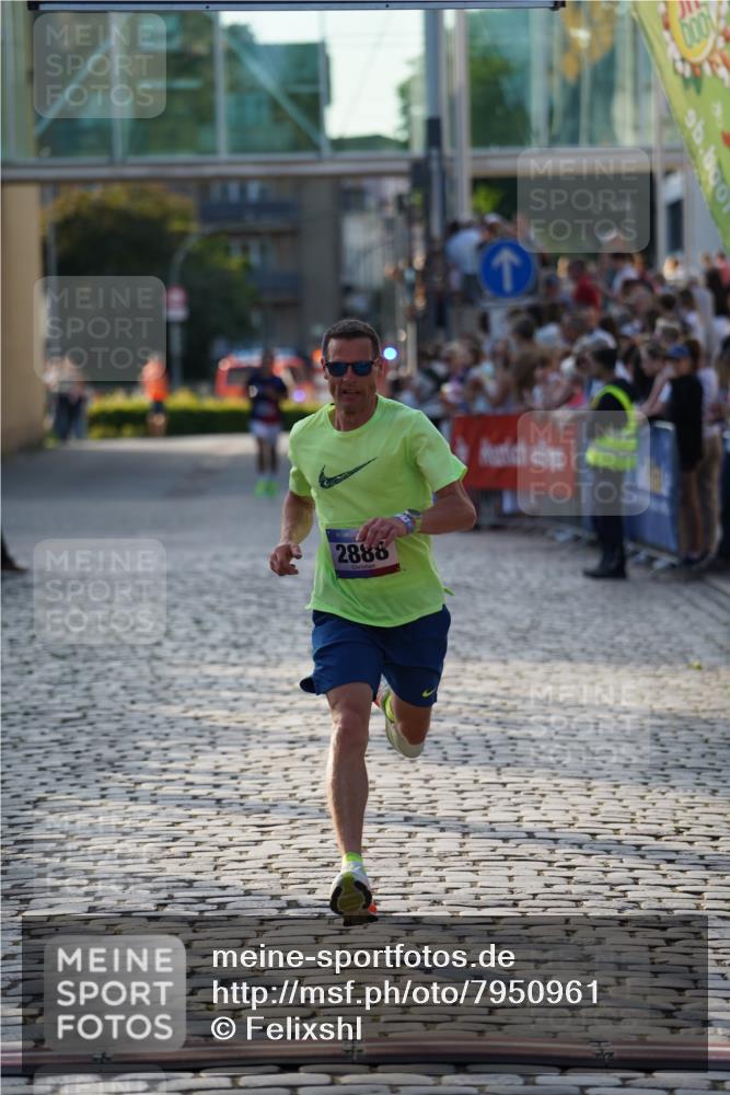13.06.2025 - Holstenköstenlauf Felixshl http://msf.ph/oto/7950961 13.06.2025 19:37:09 Laufen 2048, 2831, 2888 meine-sportfotos.de