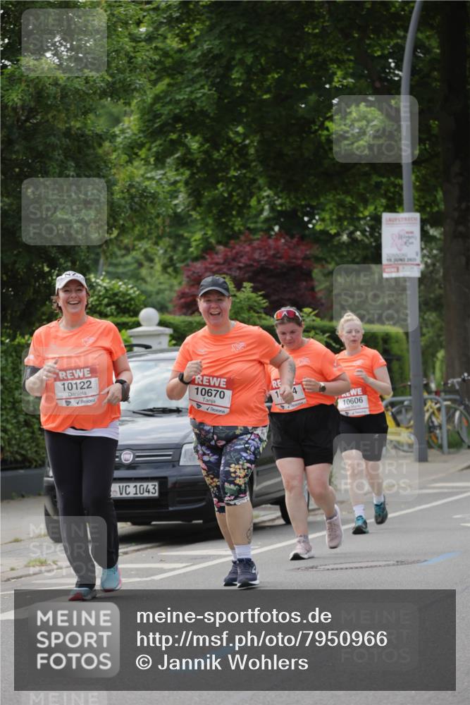 15.06.2025 - REWE Women's Run Jannik Wohlers http://msf.ph/oto/7950966 15.06.2025 08:32:59 Laufen 10122, 10670, 14, 10606, 1043, 15, 2825 meine-sportfotos.de