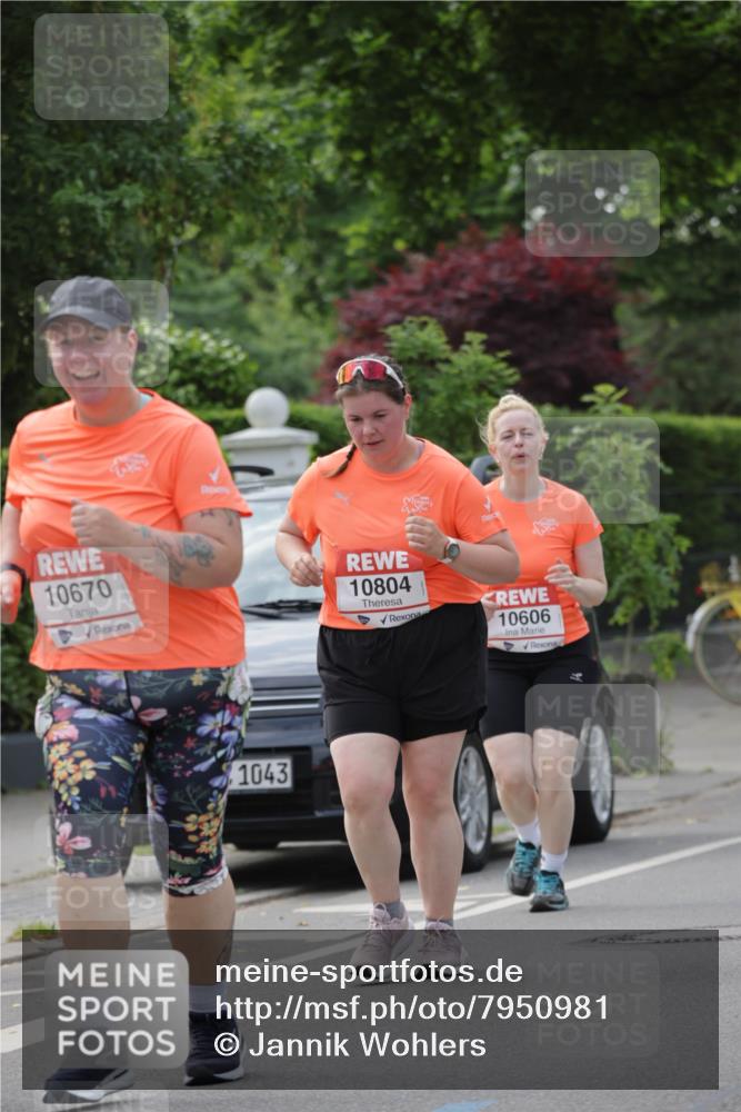 15.06.2025 - REWE Women's Run Jannik Wohlers http://msf.ph/oto/7950981 15.06.2025 08:33:00 Laufen 10670, 10804, 10606, 1043 meine-sportfotos.de