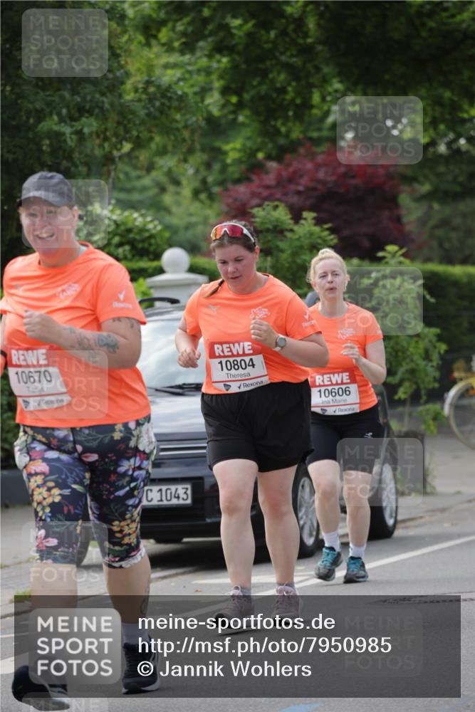 15.06.2025 - REWE Women's Run Jannik Wohlers http://msf.ph/oto/7950985 15.06.2025 08:33:00 Laufen 10670, 10804, 1043, 10606 meine-sportfotos.de