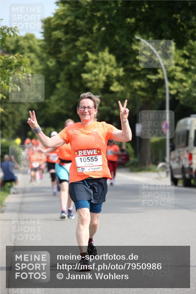 15.06.2025 - REWE Women's Run Jannik Wohlers http://msf.ph/oto/7950986 15.06.2025 09:50:14 Laufen 10555 meine-sportfotos.de