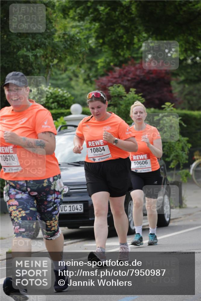 15.06.2025 - REWE Women's Run Jannik Wohlers http://msf.ph/oto/7950987 15.06.2025 08:33:00 Laufen 10670, 10804, 1043, 10606 meine-sportfotos.de
