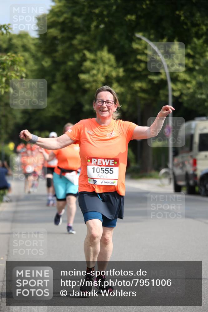 15.06.2025 - REWE Women's Run Jannik Wohlers http://msf.ph/oto/7951006 15.06.2025 09:50:15 Laufen 10555 meine-sportfotos.de