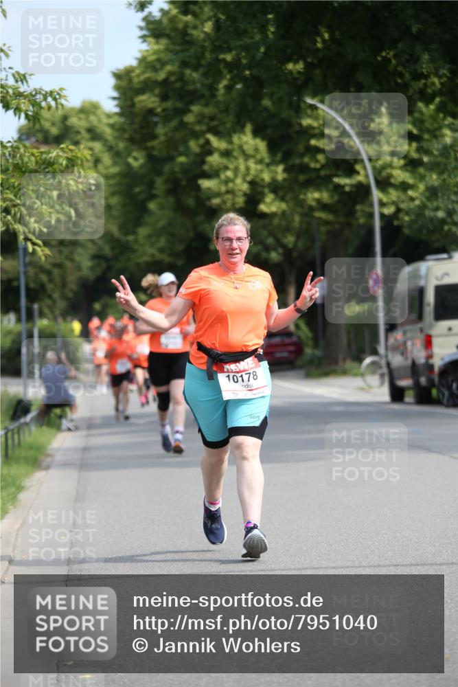15.06.2025 - REWE Women's Run Jannik Wohlers http://msf.ph/oto/7951040 15.06.2025 09:50:17 Laufen 10178 meine-sportfotos.de