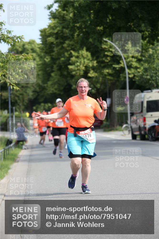 15.06.2025 - REWE Women's Run Jannik Wohlers http://msf.ph/oto/7951047 15.06.2025 09:50:18 Laufen 178 meine-sportfotos.de