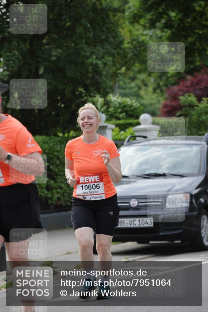 15.06.2025 - REWE Women's Run Jannik Wohlers http://msf.ph/oto/7951064 15.06.2025 08:33:03 Laufen 10606, 1043 meine-sportfotos.de