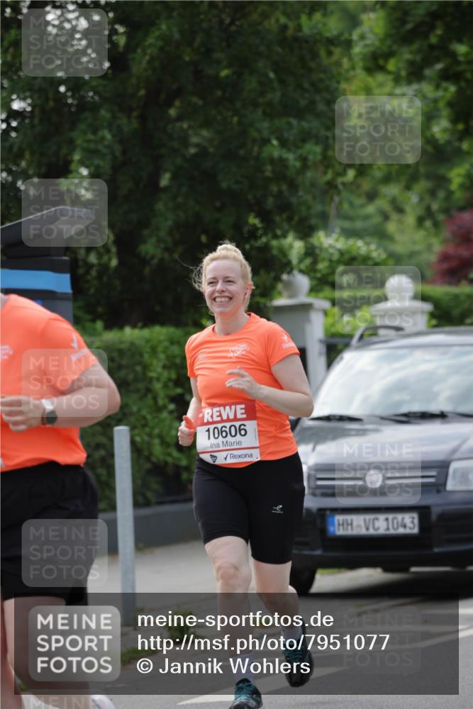15.06.2025 - REWE Women's Run Jannik Wohlers http://msf.ph/oto/7951077 15.06.2025 08:33:03 Laufen 10606, 1043 meine-sportfotos.de