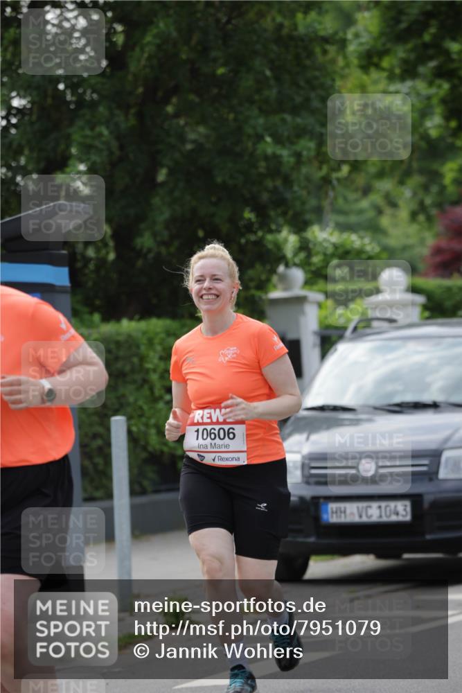 15.06.2025 - REWE Women's Run Jannik Wohlers http://msf.ph/oto/7951079 15.06.2025 08:33:03 Laufen 10606, 1043 meine-sportfotos.de