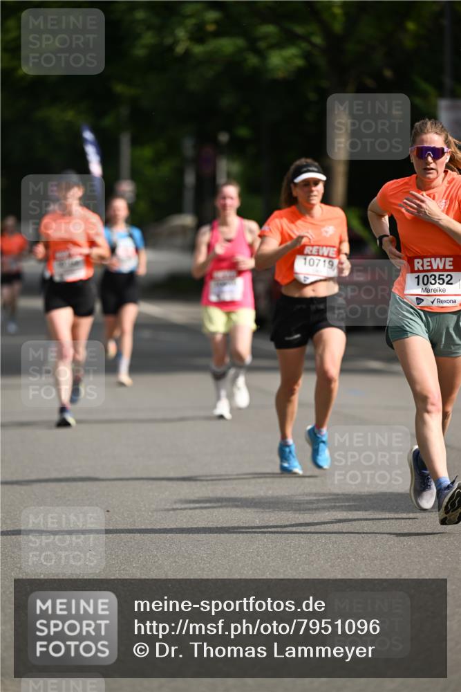 15.06.2025 - REWE Women's Run Dr. Thomas Lammeyer http://msf.ph/oto/7951096 15.06.2025 09:36:50 Laufen 10719, 10352 meine-sportfotos.de