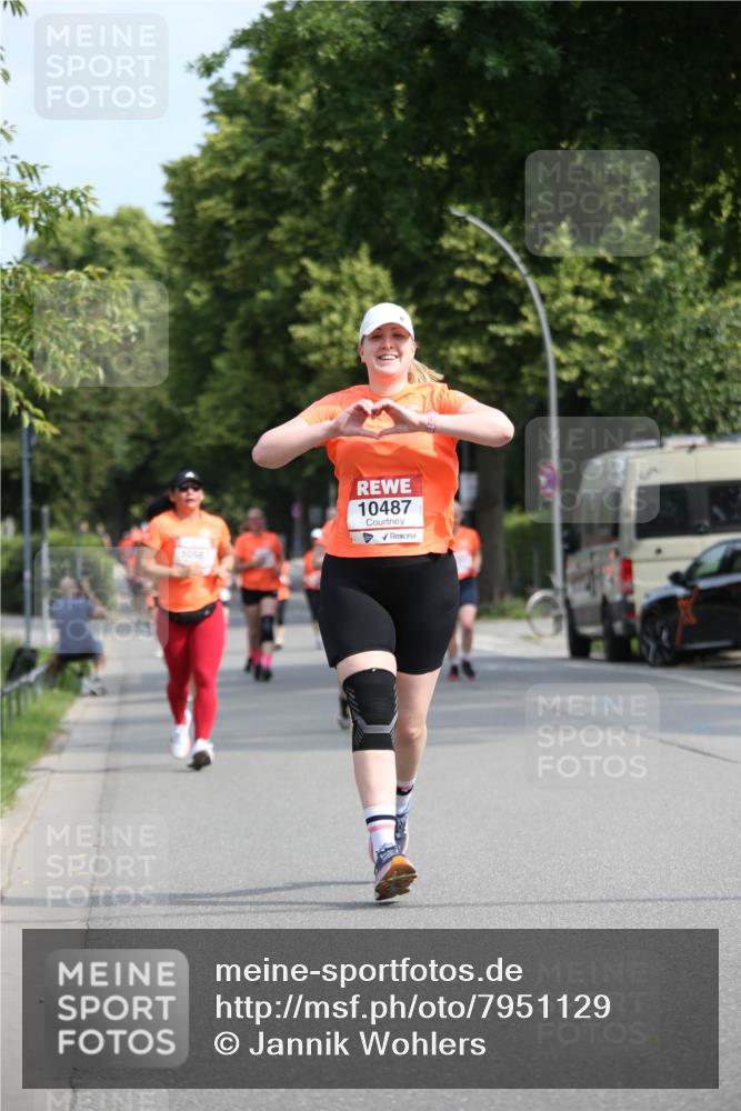 15.06.2025 - REWE Women's Run Jannik Wohlers http://msf.ph/oto/7951129 15.06.2025 09:50:22 Laufen 10487 meine-sportfotos.de