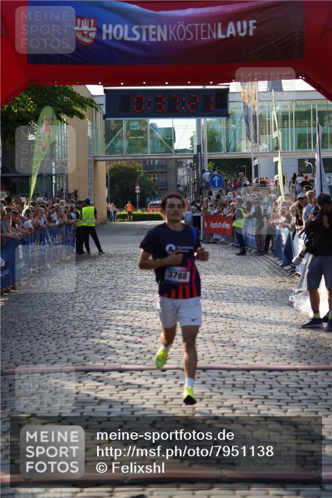 13.06.2025 - Holstenköstenlauf Felixshl http://msf.ph/oto/7951138 13.06.2025 19:37:20 Laufen 3788 meine-sportfotos.de