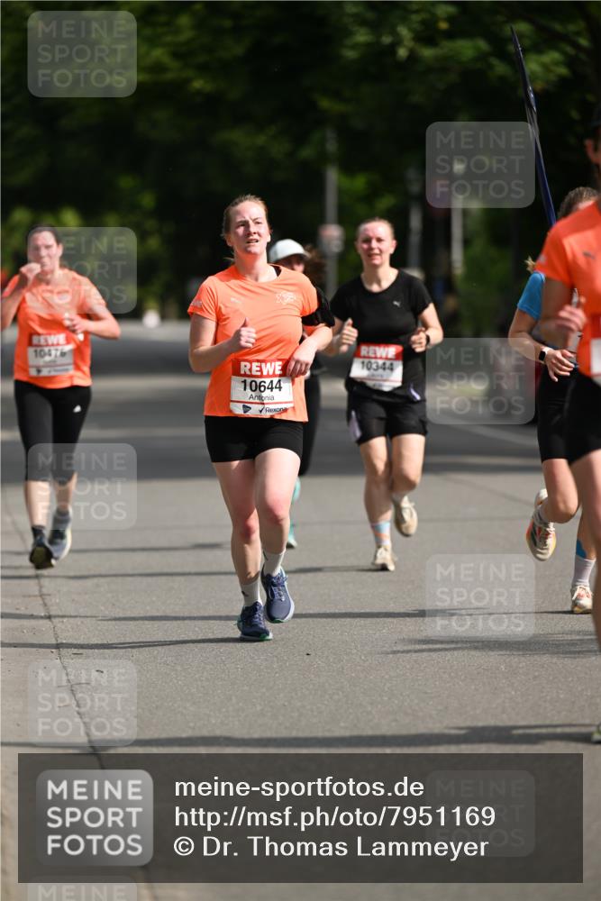 15.06.2025 - REWE Women's Run Dr. Thomas Lammeyer http://msf.ph/oto/7951169 15.06.2025 09:36:54 Laufen 10476, 10644, 10344 meine-sportfotos.de