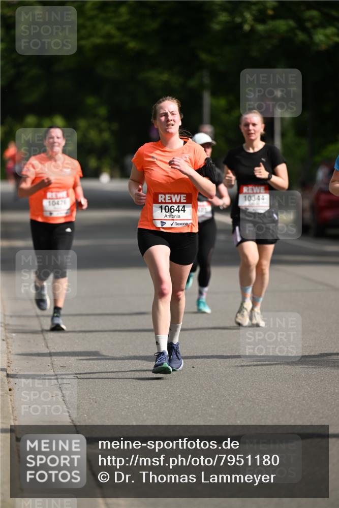 15.06.2025 - REWE Women's Run Dr. Thomas Lammeyer http://msf.ph/oto/7951180 15.06.2025 09:36:54 Laufen 10476, 10644, 10344 meine-sportfotos.de