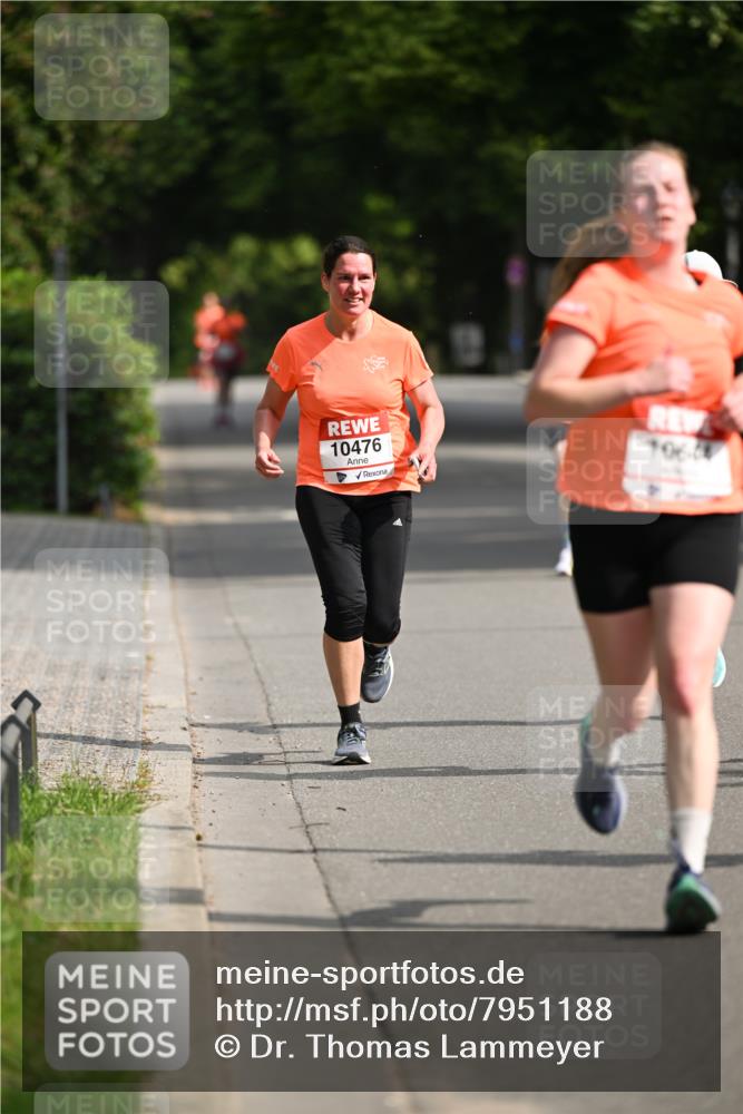 15.06.2025 - REWE Women's Run Dr. Thomas Lammeyer http://msf.ph/oto/7951188 15.06.2025 09:36:55 Laufen 10476, 106 meine-sportfotos.de