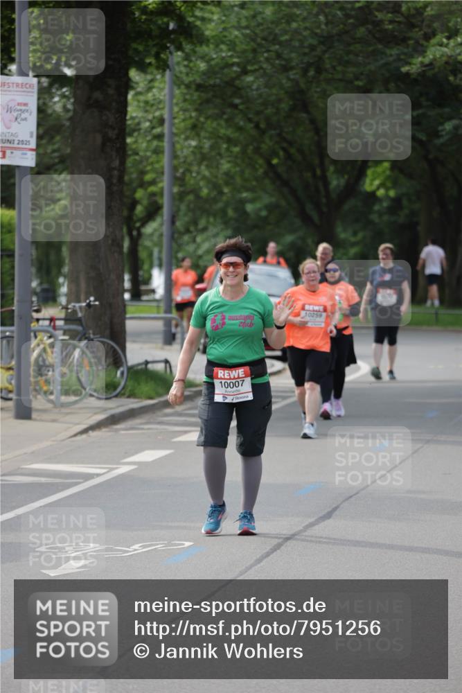 15.06.2025 - REWE Women's Run Jannik Wohlers http://msf.ph/oto/7951256 15.06.2025 08:33:29 Laufen 2025, 10259, 10007 meine-sportfotos.de