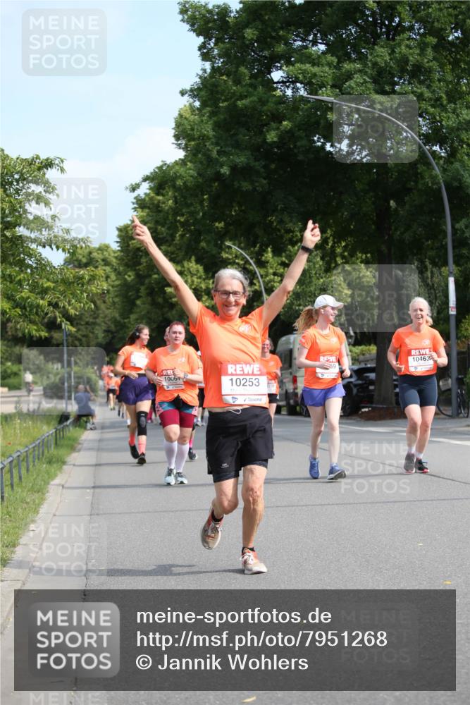15.06.2025 - REWE Women's Run Jannik Wohlers http://msf.ph/oto/7951268 15.06.2025 09:50:31 Laufen 10064, 10253, 10463 meine-sportfotos.de