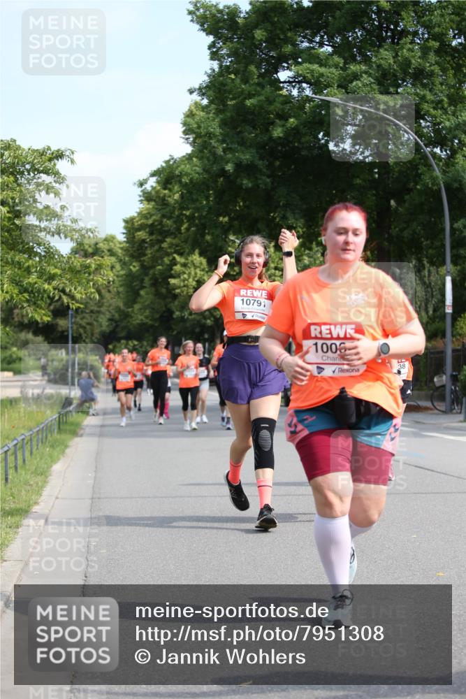 15.06.2025 - REWE Women's Run Jannik Wohlers http://msf.ph/oto/7951308 15.06.2025 09:50:34 Laufen 10791, 1006, 38 meine-sportfotos.de