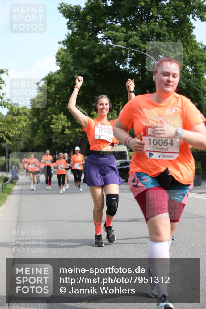 15.06.2025 - REWE Women's Run Jannik Wohlers http://msf.ph/oto/7951312 15.06.2025 09:50:35 Laufen 10791, 10064 meine-sportfotos.de