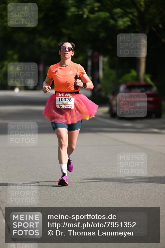 15.06.2025 - REWE Women's Run Dr. Thomas Lammeyer http://msf.ph/oto/7951352 15.06.2025 09:37:13 Laufen 10028 meine-sportfotos.de