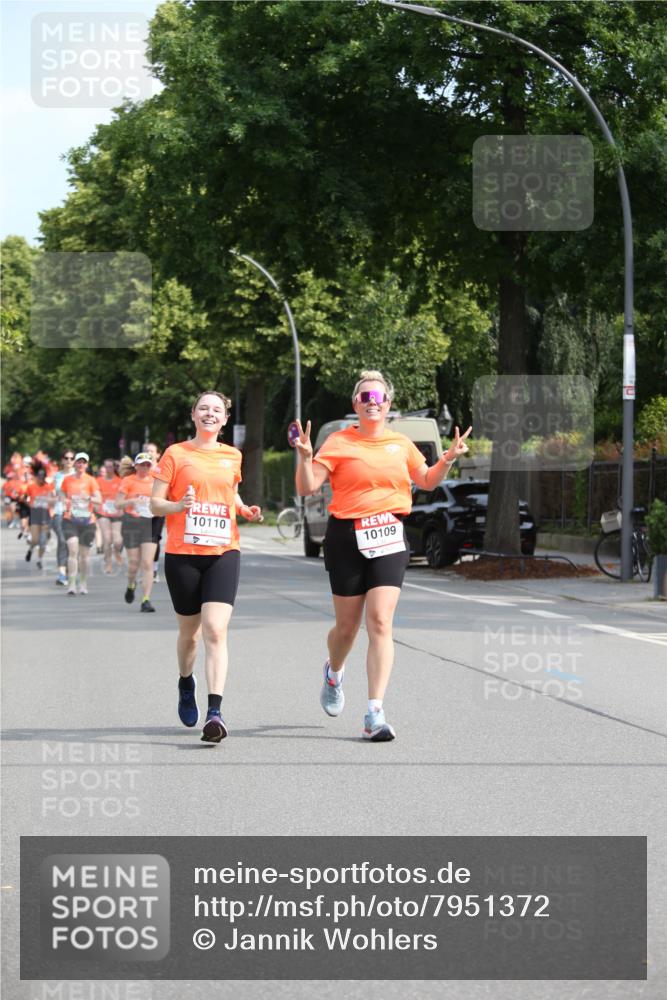 15.06.2025 - REWE Women's Run Jannik Wohlers http://msf.ph/oto/7951372 15.06.2025 09:50:47 Laufen 10110, 10109, 6 meine-sportfotos.de