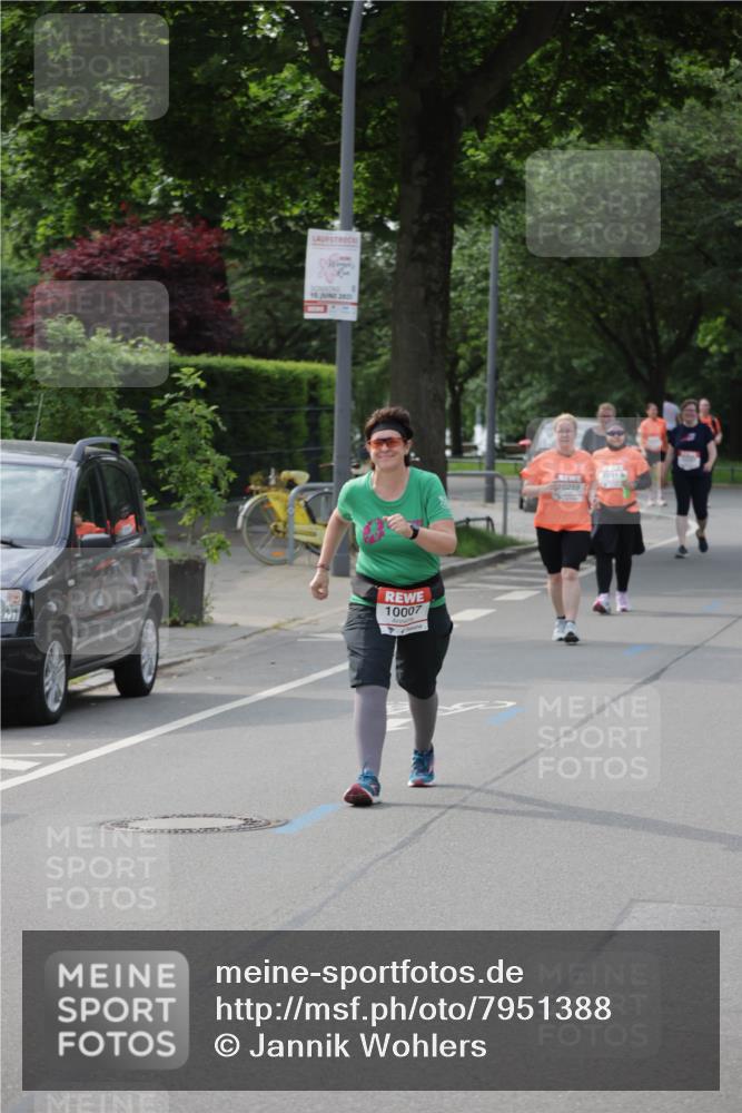 15.06.2025 - REWE Women's Run Jannik Wohlers http://msf.ph/oto/7951388 15.06.2025 08:33:32 Laufen 15, 2025, 10007, 1051, 0259 meine-sportfotos.de