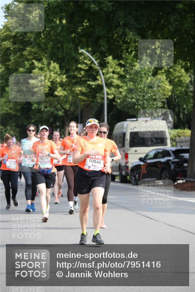 15.06.2025 - REWE Women's Run Jannik Wohlers http://msf.ph/oto/7951416 15.06.2025 09:50:51 Laufen 10846 meine-sportfotos.de