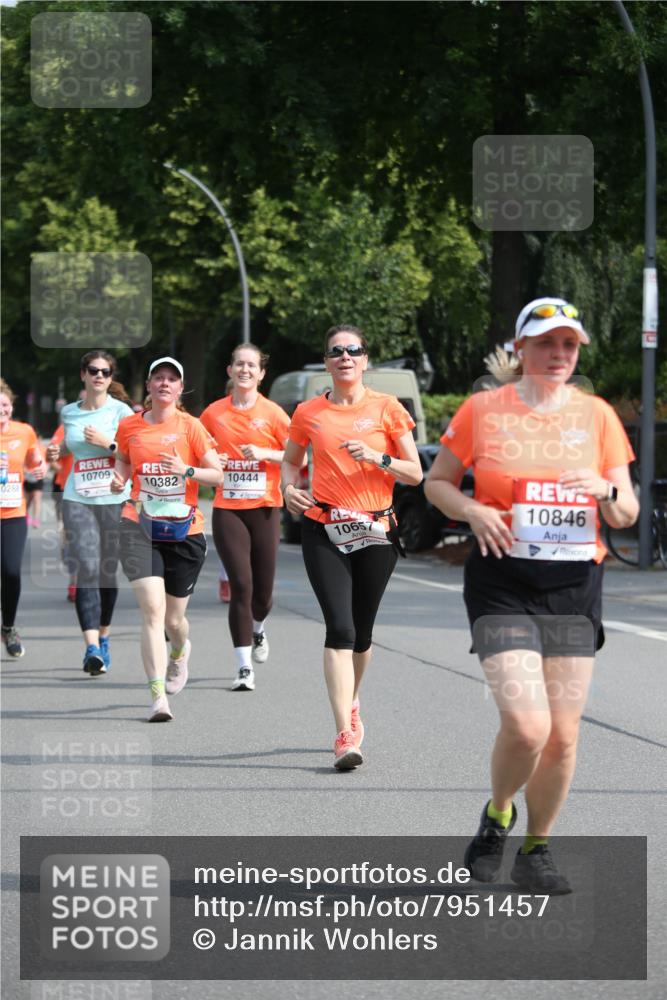 15.06.2025 - REWE Women's Run Jannik Wohlers http://msf.ph/oto/7951457 15.06.2025 09:50:53 Laufen 0288, 10709, 10382, 10444, 10657, 10846 meine-sportfotos.de
