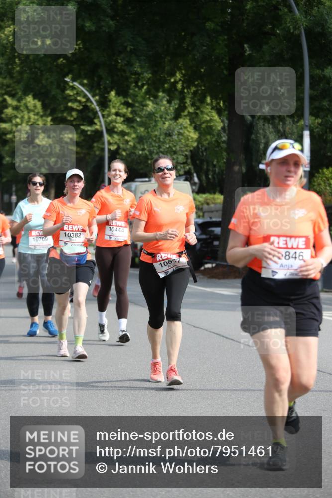 15.06.2025 - REWE Women's Run Jannik Wohlers http://msf.ph/oto/7951461 15.06.2025 09:50:54 Laufen 10709, 10382, 10444, 10657, 846 meine-sportfotos.de
