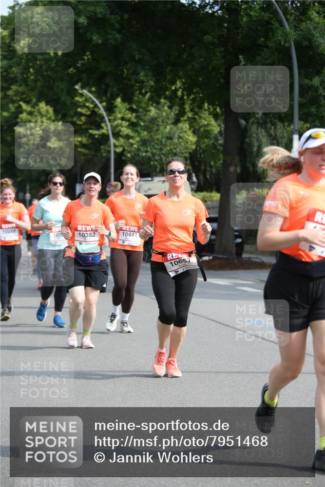 15.06.2025 - REWE Women's Run Jannik Wohlers http://msf.ph/oto/7951468 15.06.2025 09:50:54 Laufen 10288, 107, 10382, 10444, 10657 meine-sportfotos.de
