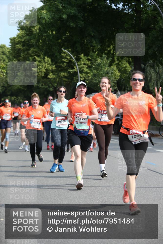 15.06.2025 - REWE Women's Run Jannik Wohlers http://msf.ph/oto/7951484 15.06.2025 09:50:55 Laufen 10457, 10288, 10709, 1050, 10444, 1065 meine-sportfotos.de