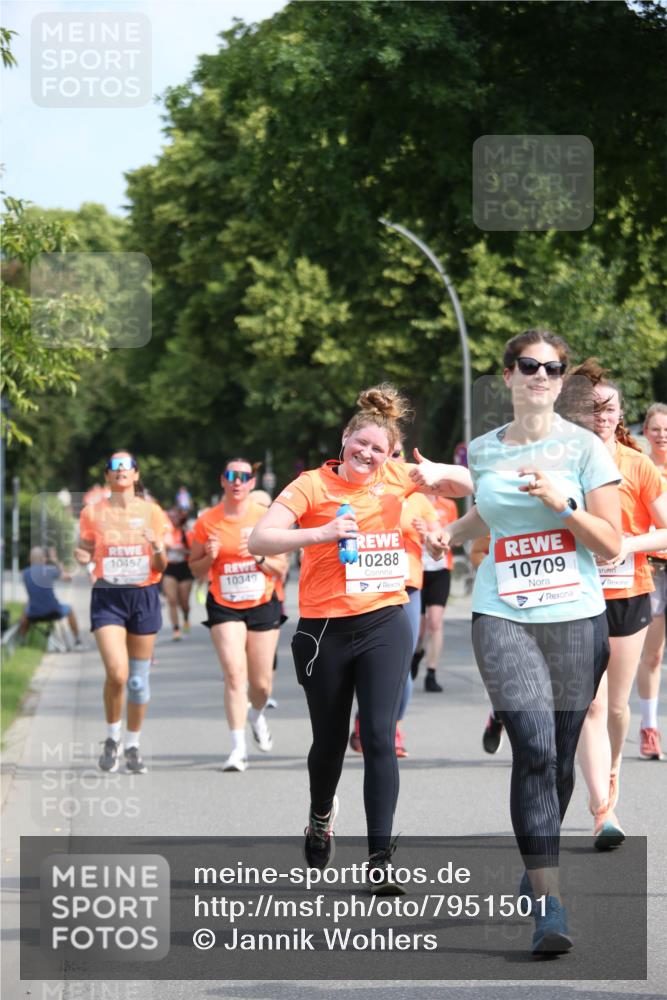 15.06.2025 - REWE Women's Run Jannik Wohlers http://msf.ph/oto/7951501 15.06.2025 09:50:57 Laufen 10457, 10349, 10288, 10709 meine-sportfotos.de