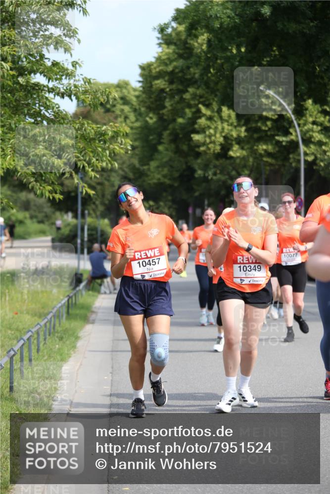 15.06.2025 - REWE Women's Run Jannik Wohlers http://msf.ph/oto/7951524 15.06.2025 09:50:59 Laufen 10457, 10349 meine-sportfotos.de