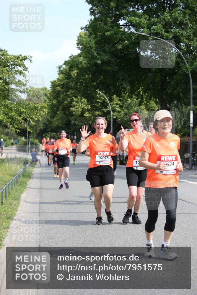 15.06.2025 - REWE Women's Run Jannik Wohlers http://msf.ph/oto/7951575 15.06.2025 09:51:03 Laufen 10078, 10 meine-sportfotos.de
