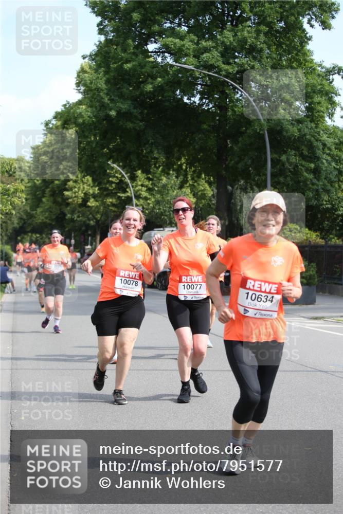 15.06.2025 - REWE Women's Run Jannik Wohlers http://msf.ph/oto/7951577 15.06.2025 09:51:03 Laufen 10035, 10078, 10077, 10634 meine-sportfotos.de