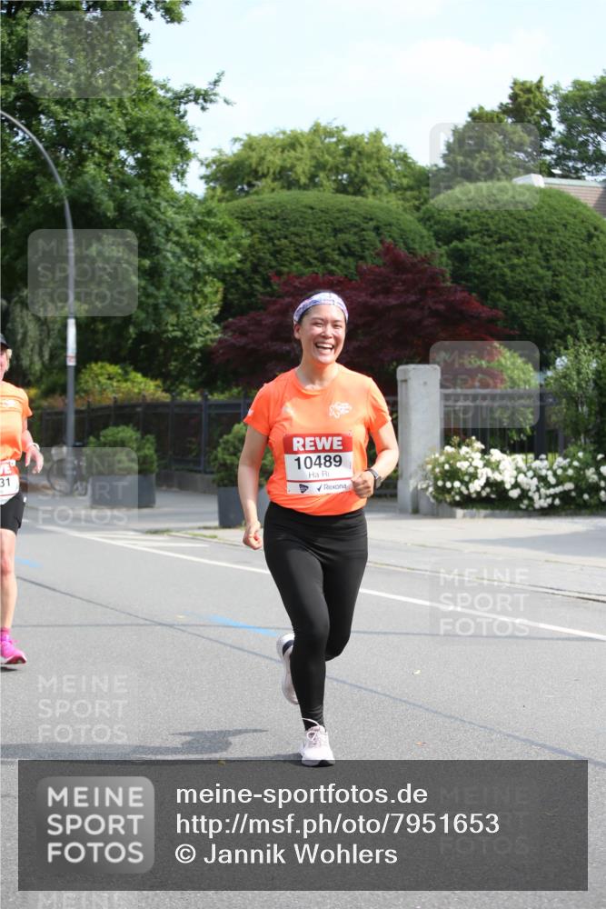 15.06.2025 - REWE Women's Run Jannik Wohlers http://msf.ph/oto/7951653 15.06.2025 09:51:10 Laufen 31, 10489 meine-sportfotos.de