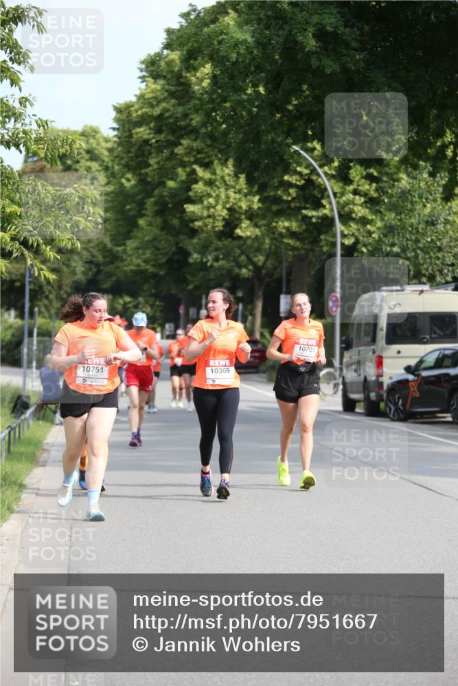 15.06.2025 - REWE Women's Run Jannik Wohlers http://msf.ph/oto/7951667 15.06.2025 09:51:13 Laufen 10701, 10751, 10369 meine-sportfotos.de