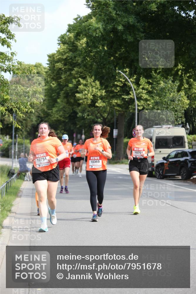 15.06.2025 - REWE Women's Run Jannik Wohlers http://msf.ph/oto/7951678 15.06.2025 09:51:14 Laufen 10751, 10369, 10701 meine-sportfotos.de