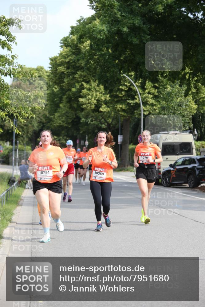 15.06.2025 - REWE Women's Run Jannik Wohlers http://msf.ph/oto/7951680 15.06.2025 09:51:14 Laufen 10751, 10409, 10369, 10701 meine-sportfotos.de