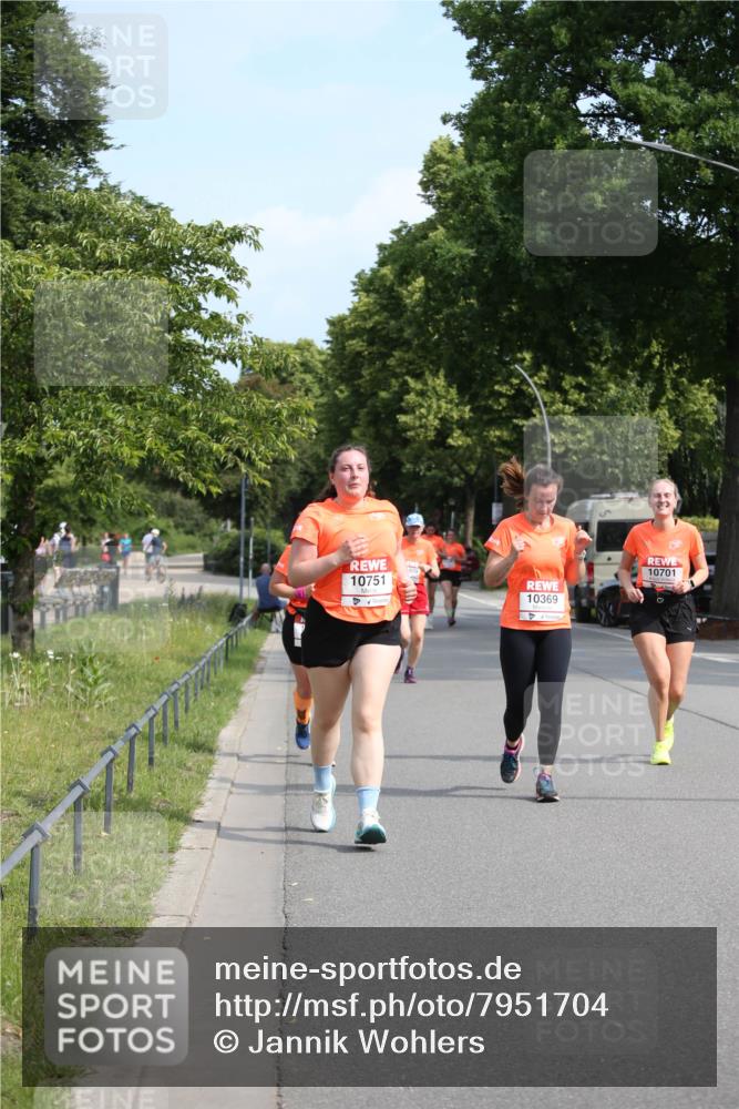 15.06.2025 - REWE Women's Run Jannik Wohlers http://msf.ph/oto/7951704 15.06.2025 09:51:16 Laufen 10701, 10751, 10369 meine-sportfotos.de
