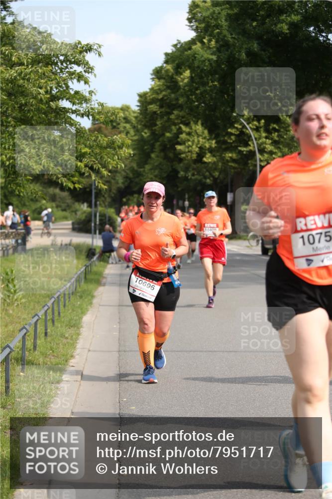 15.06.2025 - REWE Women's Run Jannik Wohlers http://msf.ph/oto/7951717 15.06.2025 09:51:18 Laufen 10696 meine-sportfotos.de
