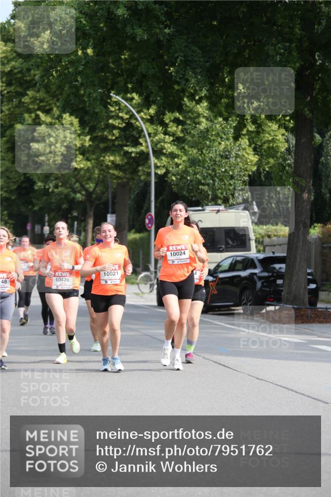 15.06.2025 - REWE Women's Run Jannik Wohlers http://msf.ph/oto/7951762 15.06.2025 09:51:23 Laufen 10024, 10021, 48, 10428 meine-sportfotos.de