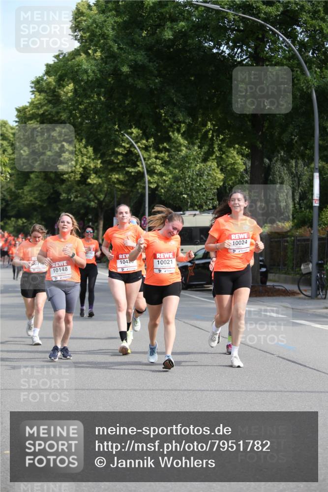 15.06.2025 - REWE Women's Run Jannik Wohlers http://msf.ph/oto/7951782 15.06.2025 09:51:26 Laufen 235, 1042, 10148, 10021, 10024 meine-sportfotos.de