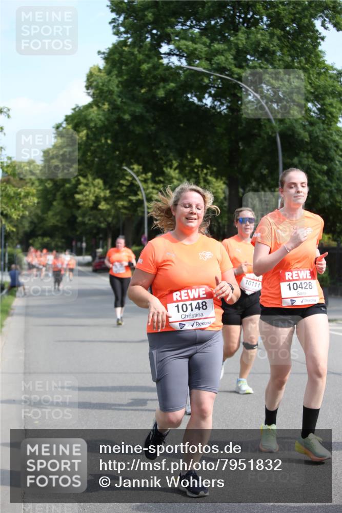 15.06.2025 - REWE Women's Run Jannik Wohlers http://msf.ph/oto/7951832 15.06.2025 09:51:29 Laufen 10148, 10111, 10428, 4 meine-sportfotos.de