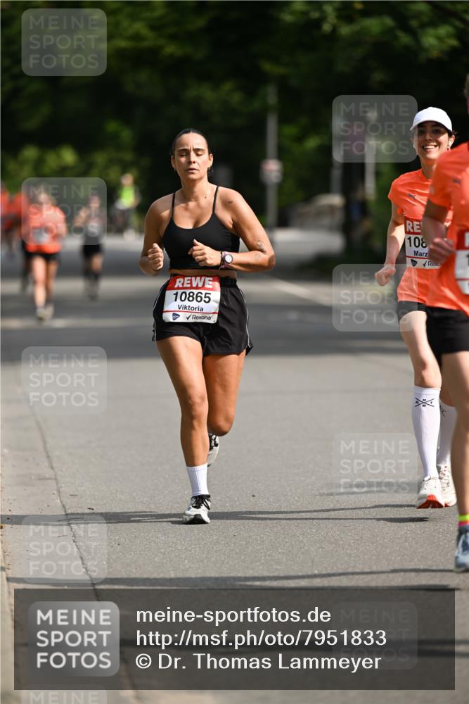 15.06.2025 - REWE Women's Run Dr. Thomas Lammeyer http://msf.ph/oto/7951833 15.06.2025 09:38:11 Laufen 10865, 108 meine-sportfotos.de