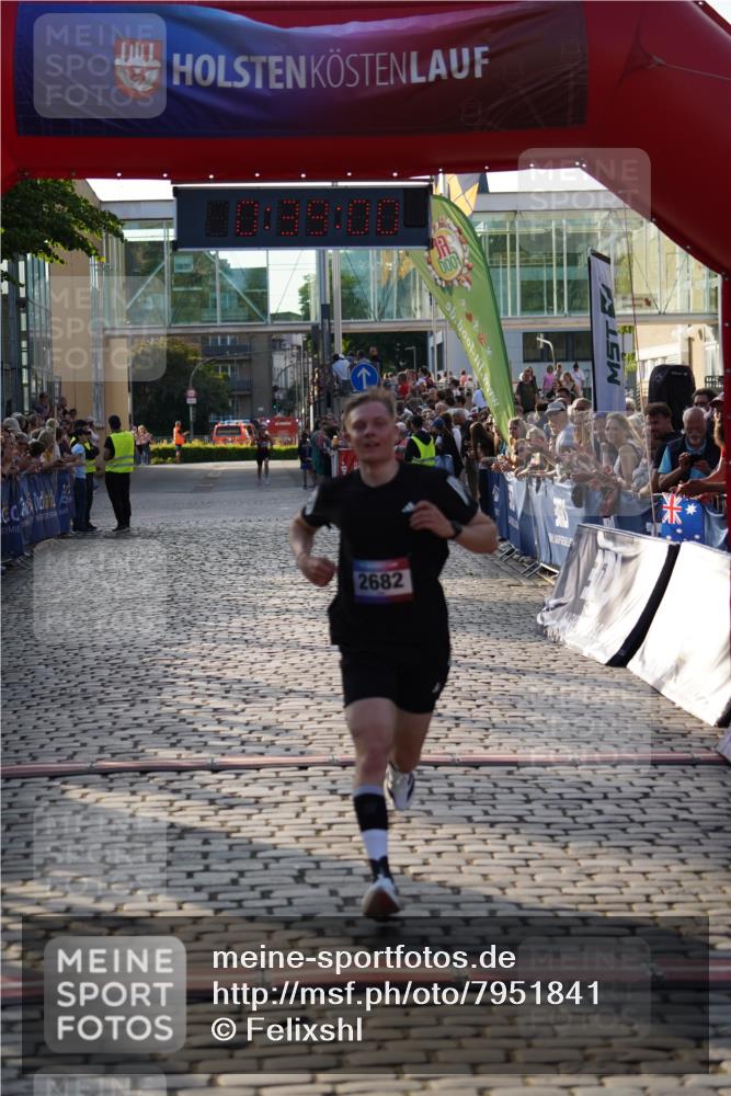13.06.2025 - Holstenköstenlauf Felixshl http://msf.ph/oto/7951841 13.06.2025 19:38:59 Laufen 2682 meine-sportfotos.de