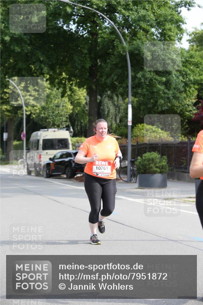 15.06.2025 - REWE Women's Run Jannik Wohlers http://msf.ph/oto/7951872 15.06.2025 09:51:33 Laufen 10761 meine-sportfotos.de
