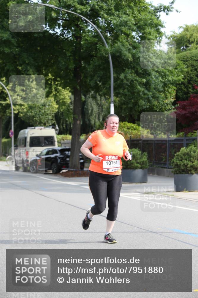 15.06.2025 - REWE Women's Run Jannik Wohlers http://msf.ph/oto/7951880 15.06.2025 09:51:33 Laufen 10761 meine-sportfotos.de