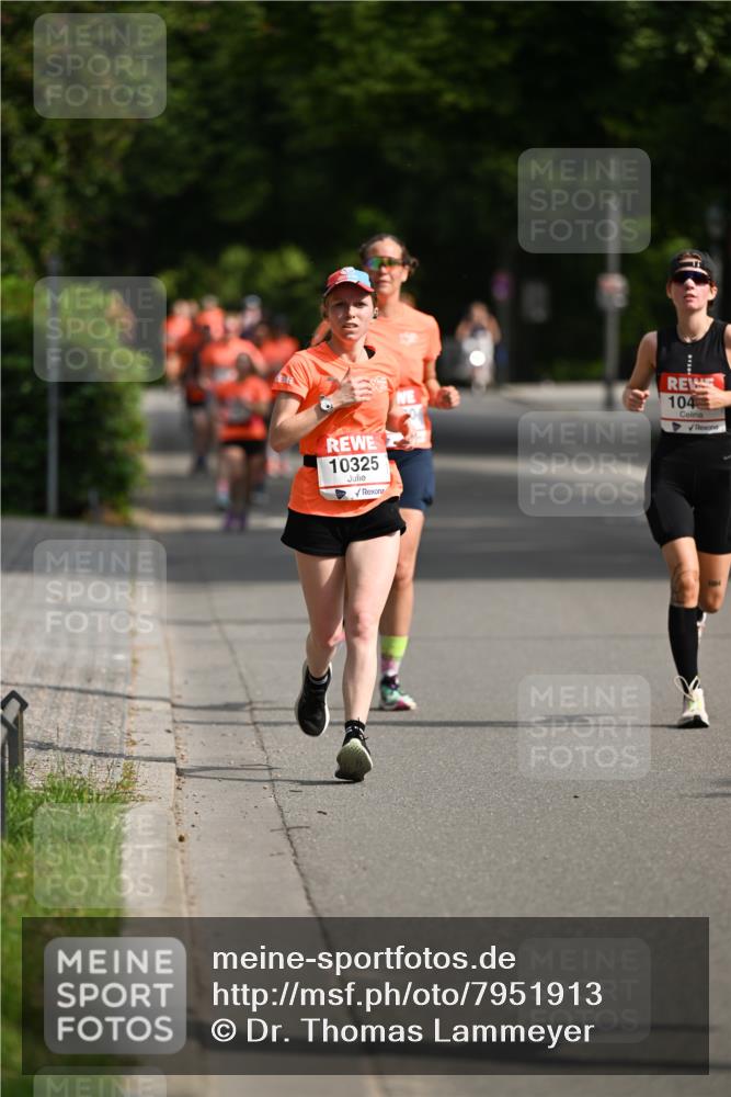 15.06.2025 - REWE Women's Run Dr. Thomas Lammeyer http://msf.ph/oto/7951913 15.06.2025 09:38:24 Laufen 10325, 104 meine-sportfotos.de