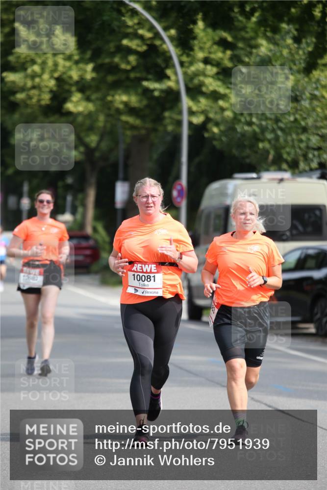 15.06.2025 - REWE Women's Run Jannik Wohlers http://msf.ph/oto/7951939 15.06.2025 09:51:47 Laufen 10682, 10081 meine-sportfotos.de